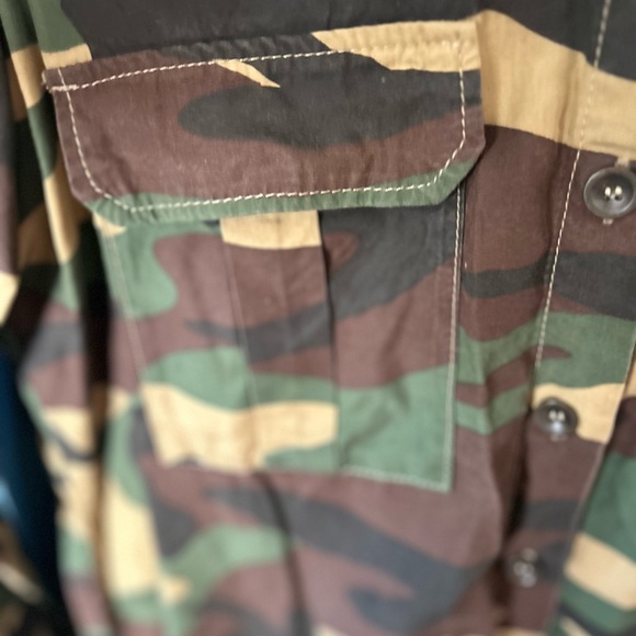 ZARA Camouflage Button Down Shirt | Size Medium - Picture 7 of 7